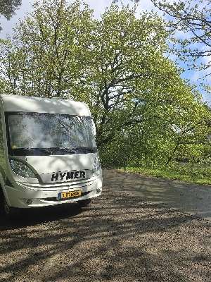Een foto toegevoegd aan een locatie