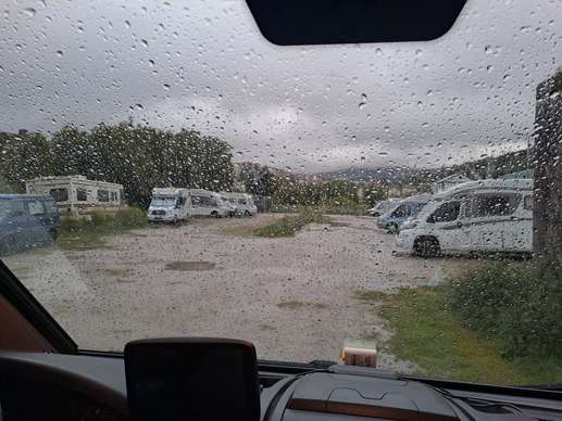 Einem Ort wurde ein Foto hinzugefügt