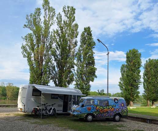 Een foto toegevoegd aan een locatie