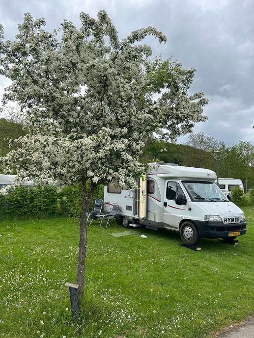 Einem Ort wurde ein Foto hinzugefügt