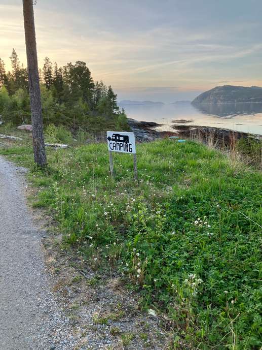 Einem Ort wurde ein Foto hinzugefügt