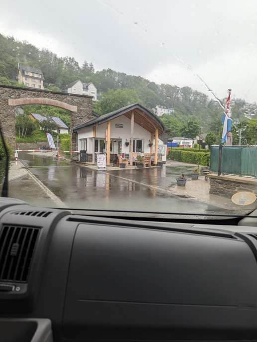 Einem Ort wurde ein Foto hinzugefügt