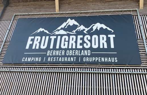 Einem Ort wurde ein Foto hinzugefügt