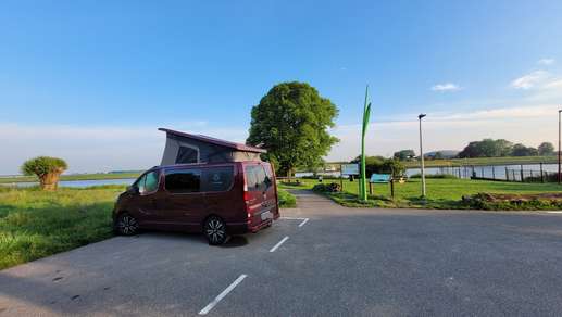 Een foto toegevoegd aan een locatie