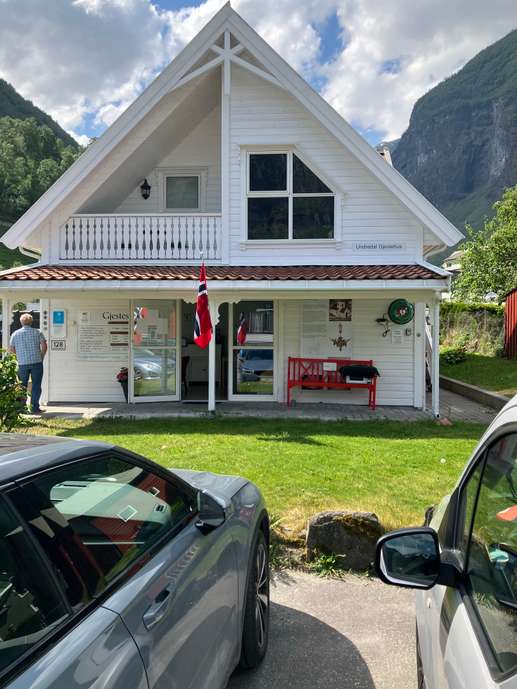 Einem Ort wurde ein Foto hinzugefügt