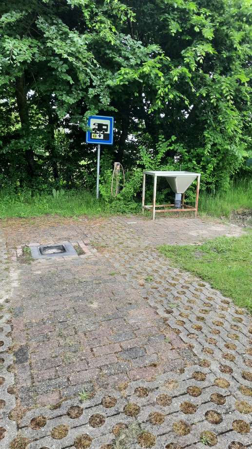 Einem Ort wurde ein Foto hinzugefügt