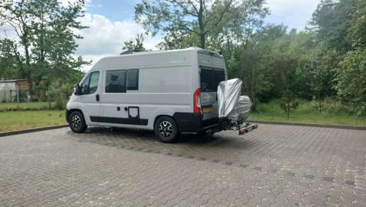 Einem Ort wurde ein Foto hinzugefügt