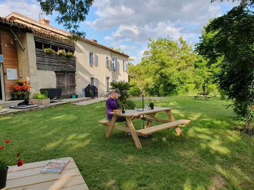Added a photo to a location