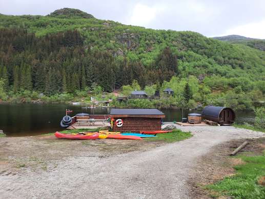 Added a photo to a location