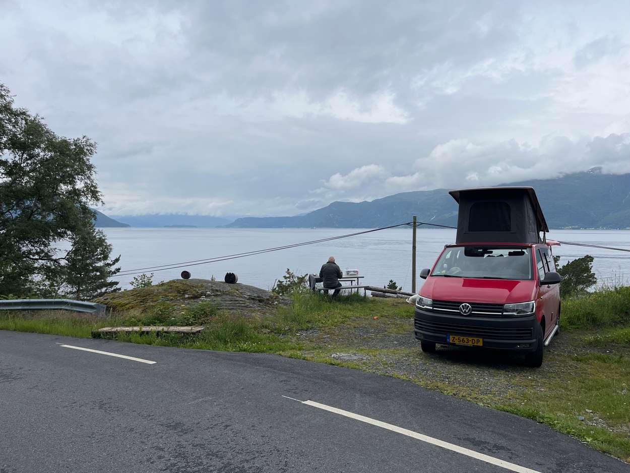 Parkeerplek aan Hardinger fjord