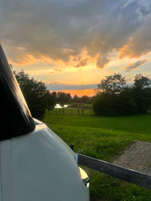 Einem Ort wurde ein Foto hinzugefügt
