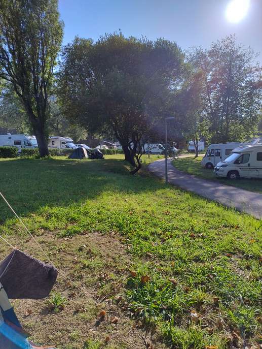 Einem Ort wurde ein Foto hinzugefügt