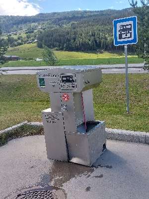 Added a photo to a location
