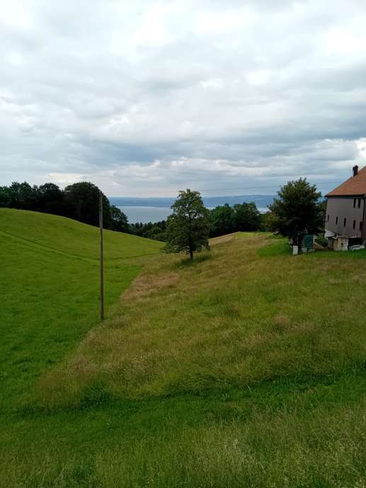 Einem Ort wurde ein Foto hinzugefügt