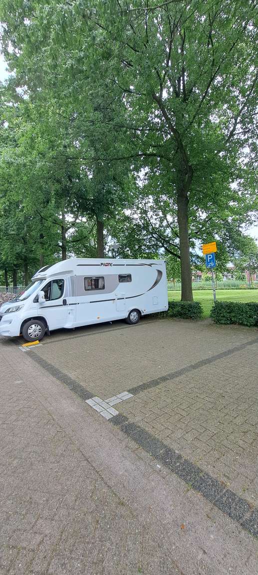Einem Ort wurde ein Foto hinzugefügt