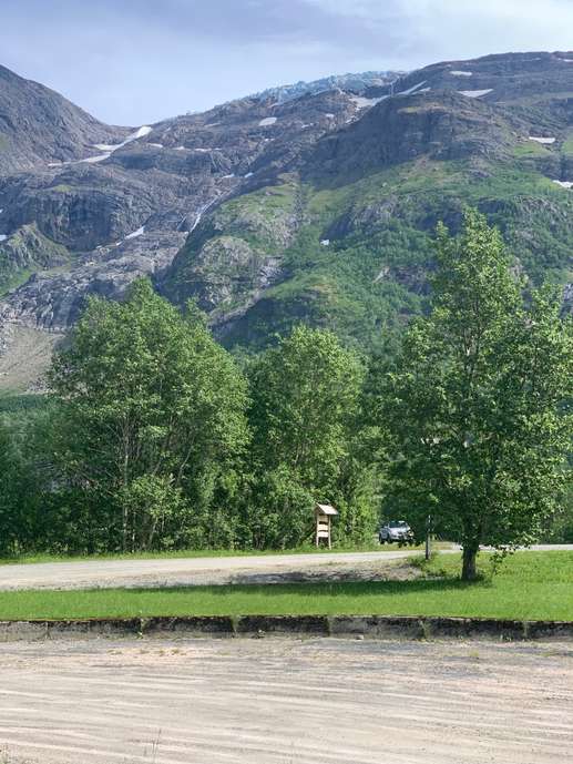 Added a photo to a location