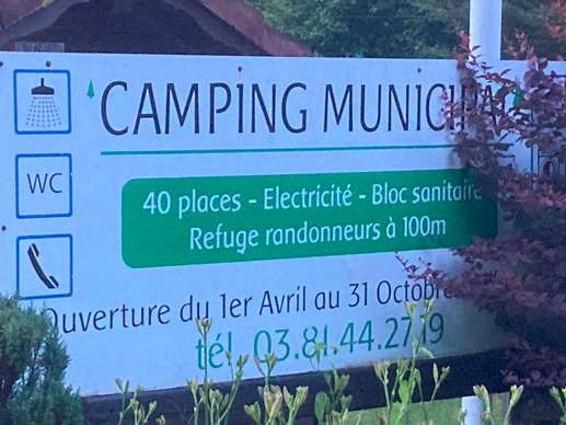 Einem Ort wurde ein Foto hinzugefügt