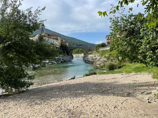 Added a photo to a location