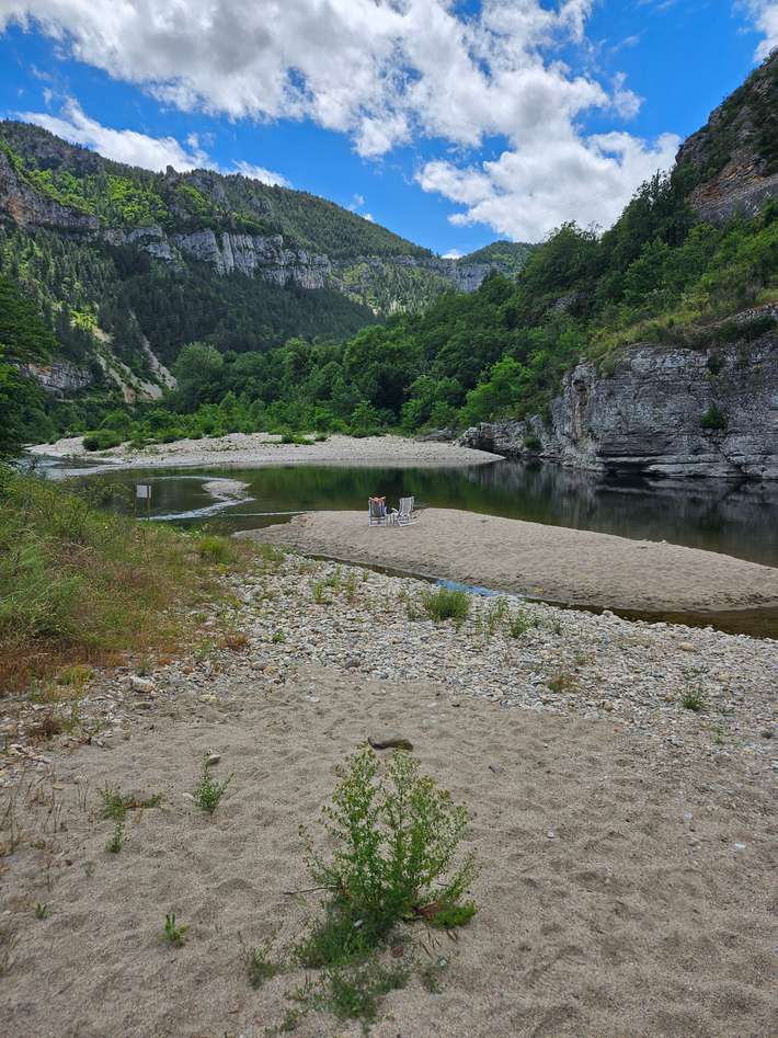 Aire naturel de camping Charbonnieres