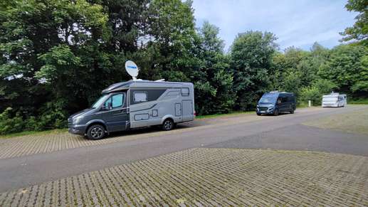 Einem Ort wurde ein Foto hinzugefügt