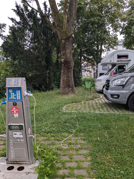 Einem Ort wurde ein Foto hinzugefügt