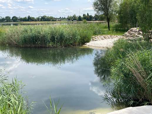 Added a photo to a location