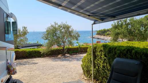 Added a photo to a location