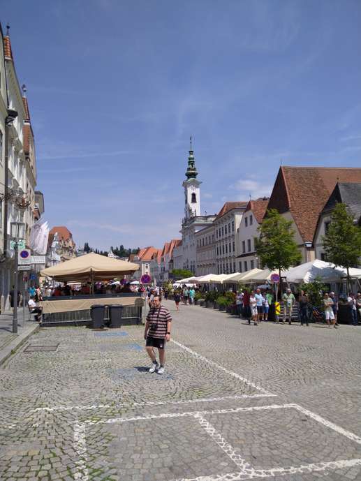 Einem Ort wurde ein Foto hinzugefügt