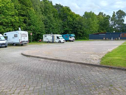 Einem Ort wurde ein Foto hinzugefügt