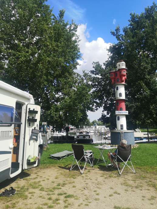 Einem Ort wurde ein Foto hinzugefügt