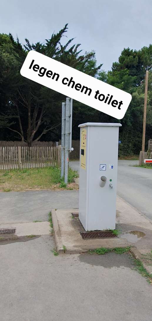 Einem Ort wurde ein Foto hinzugefügt