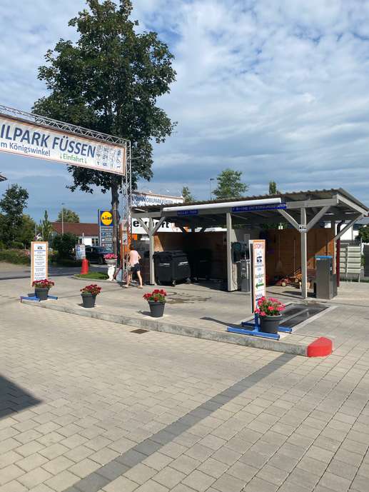 Einem Ort wurde ein Foto hinzugefügt