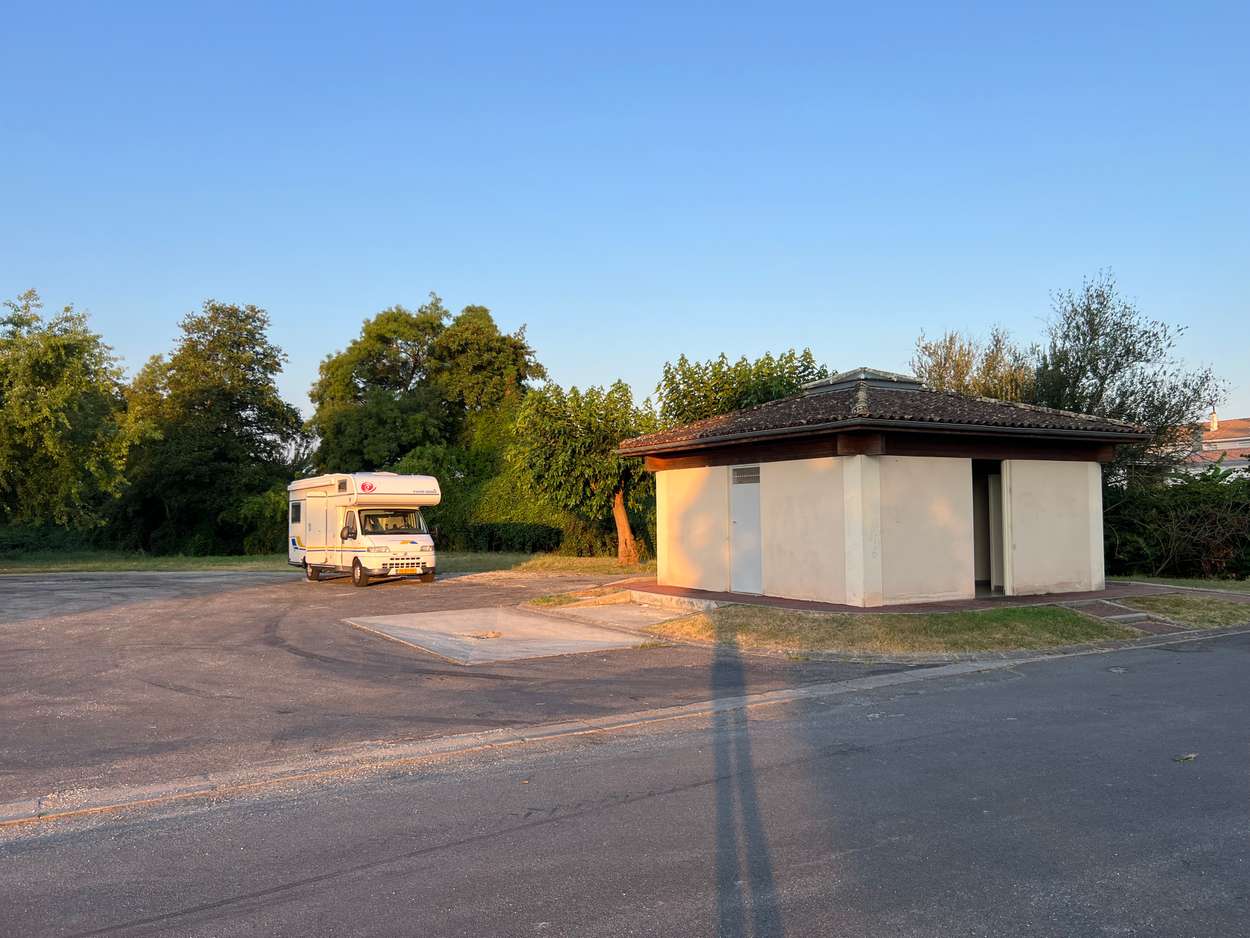 Aire de camping-cars d’Azac