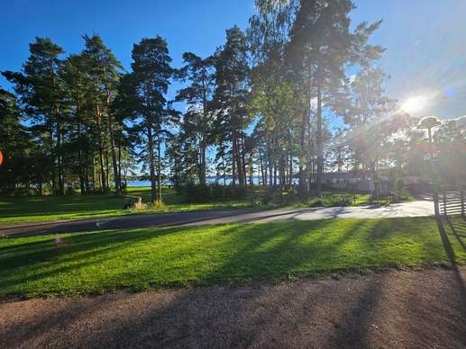 Added a photo to a location