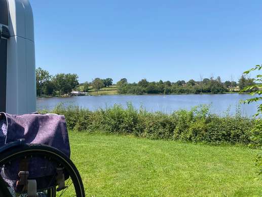 Een foto toegevoegd aan een locatie