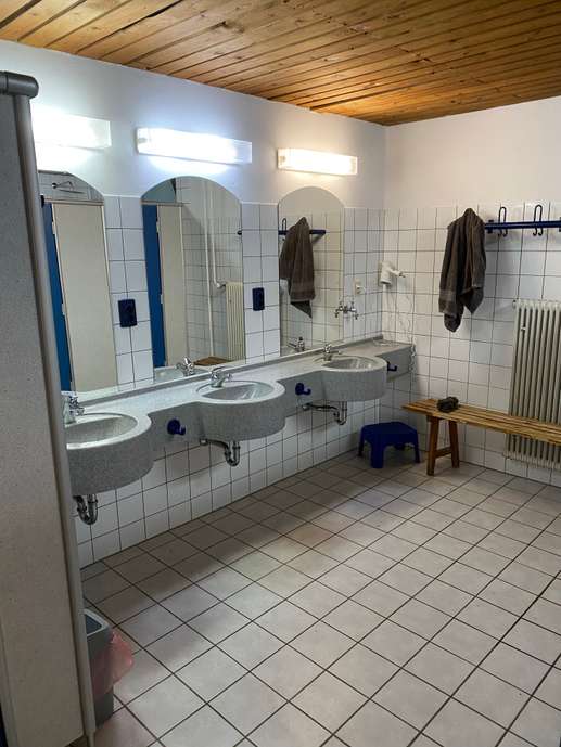 Einem Ort wurde ein Foto hinzugefügt