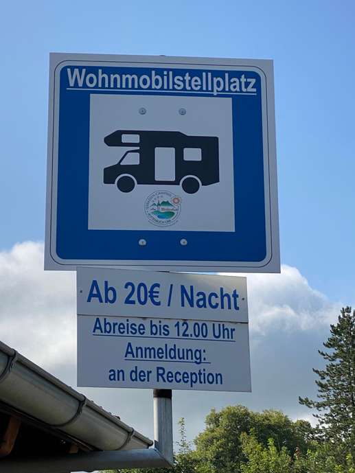 Einem Ort wurde ein Foto hinzugefügt
