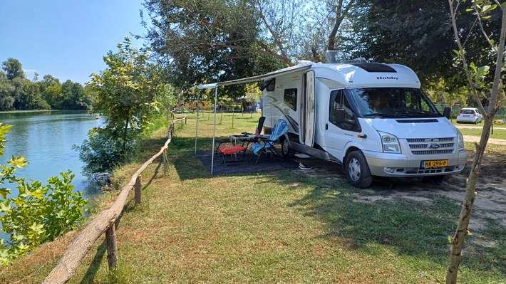Auto Camp Vranjina