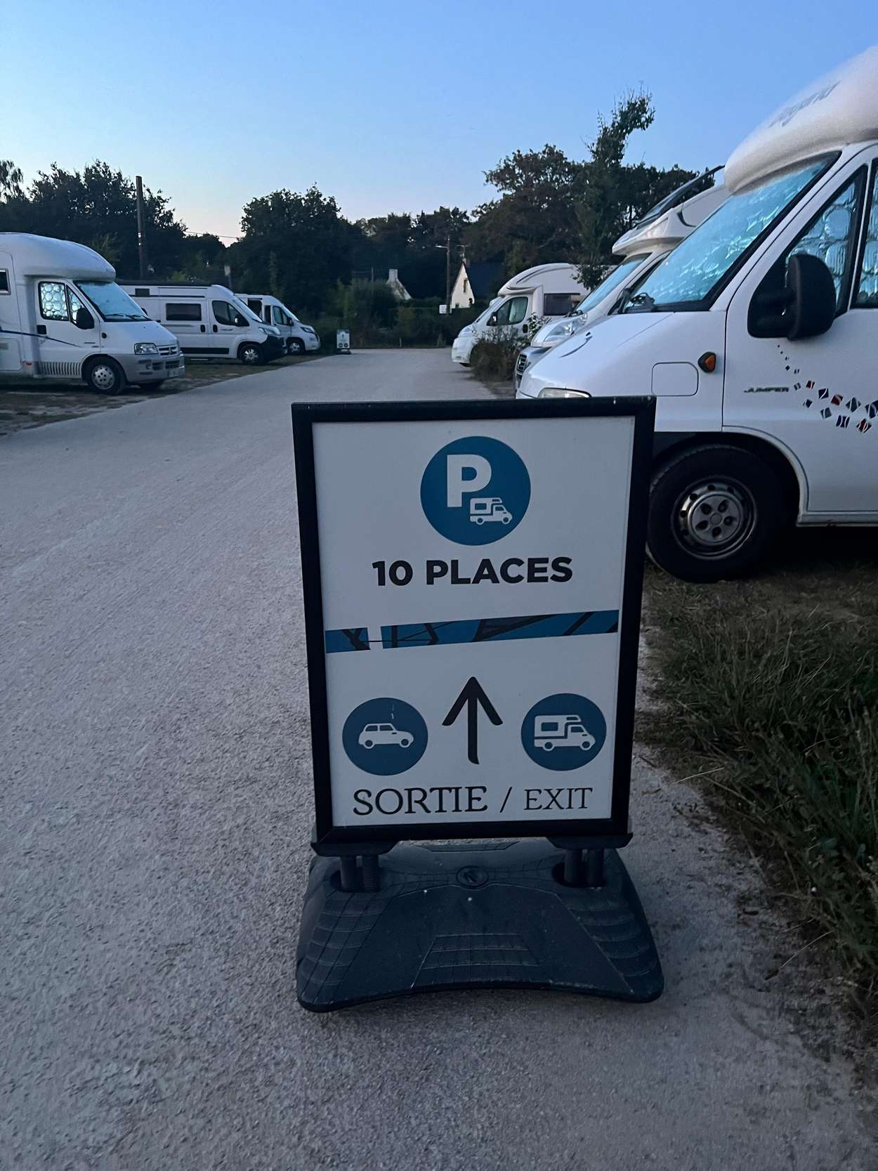 aire de stationnement camping car