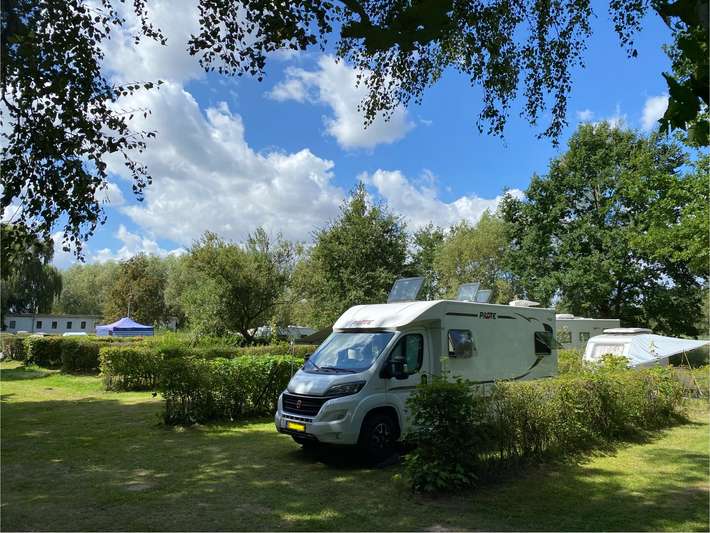 Camping nr 138 "Jezioro Starogrodzkie"