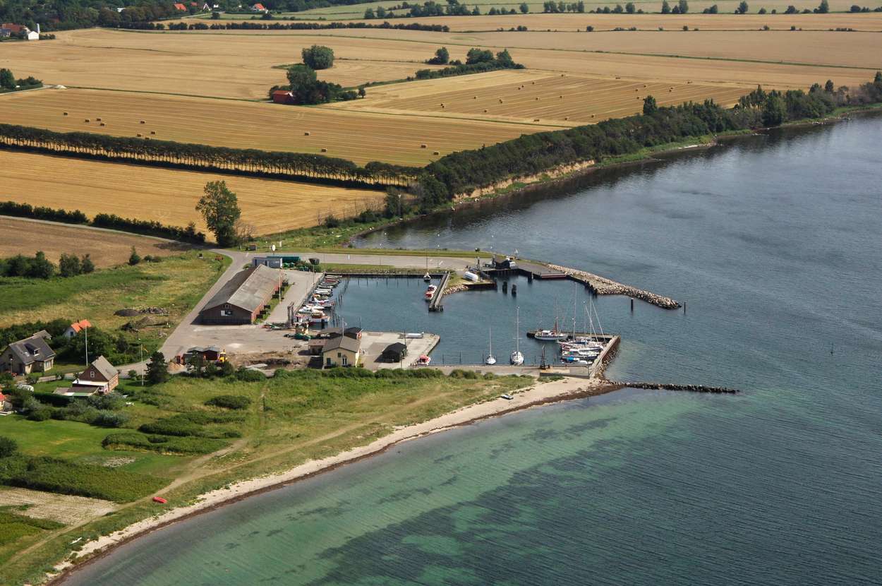 Femø Havn