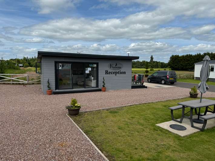Newbridge Country Park 