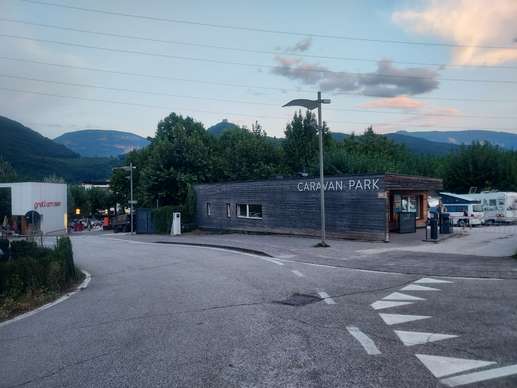Een foto toegevoegd aan een locatie