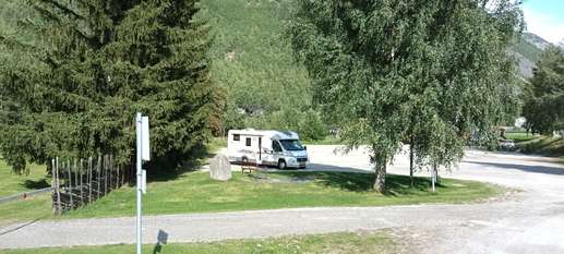 Added a photo to a location