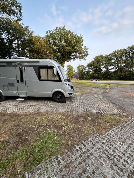 Einem Ort wurde ein Foto hinzugefügt