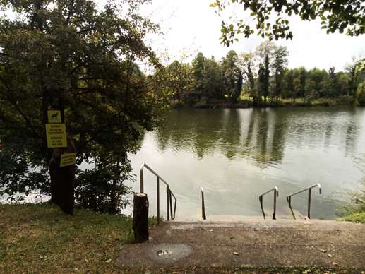 Added a photo to a location
