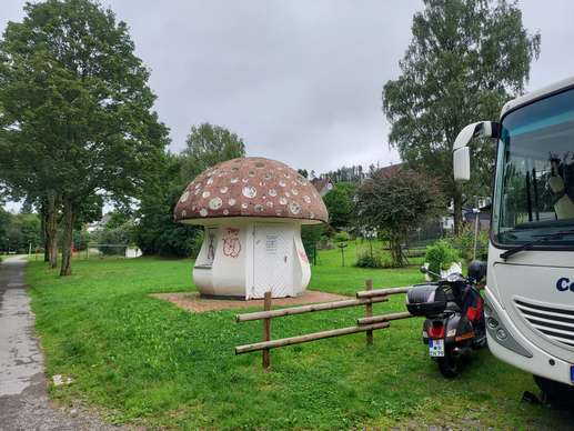 Added a photo to a location