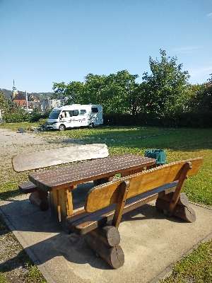 Stellplatz an der Schnapsbrennerei