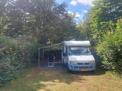 Einem Ort wurde ein Foto hinzugefügt