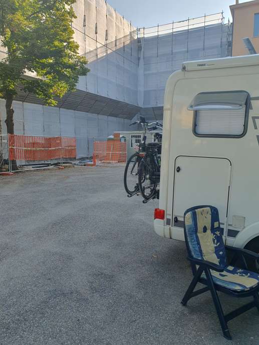 Einem Ort wurde ein Foto hinzugefügt